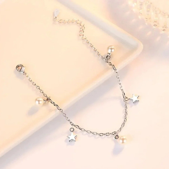 Dainty 925 Sterling Silver Star & Pearl Bracelet - Picture 4 of 6